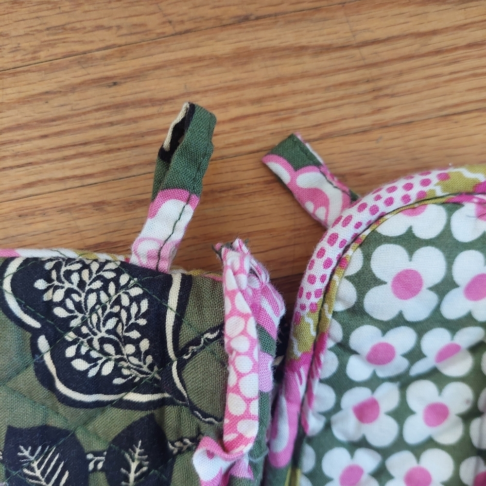 Vera BRADLEY Quilted Oven Mitt and Pot Holder Set ( Bag D) - Picture 5 of 6